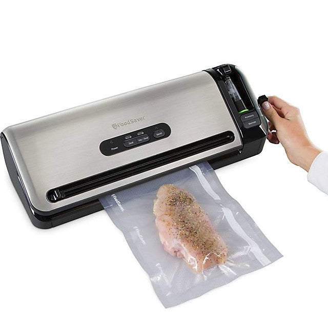 FOODSAVER Vacuum Sealer in Stainless Steel - Refurbished with Full Manufacturer Warranty - FM3940
