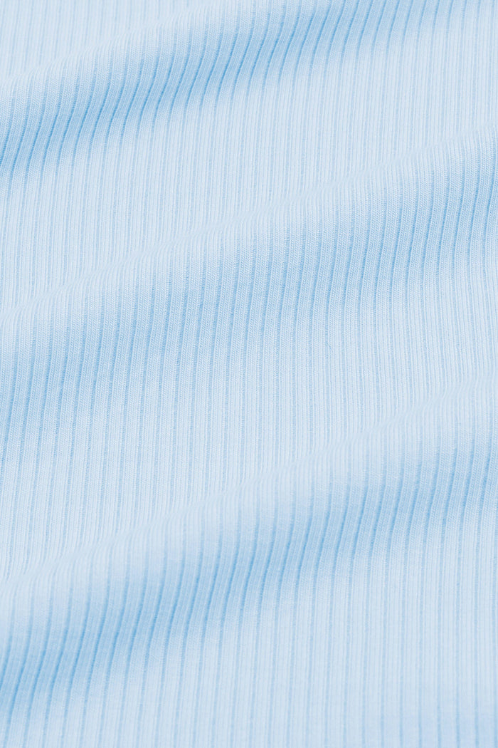 Close up of the ribbed fabric: A sky blue