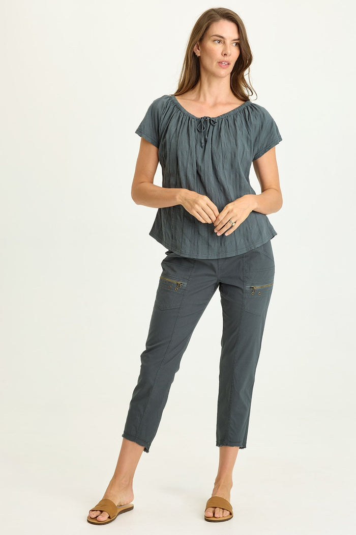 Wearables Acker Zipper Slim Crop