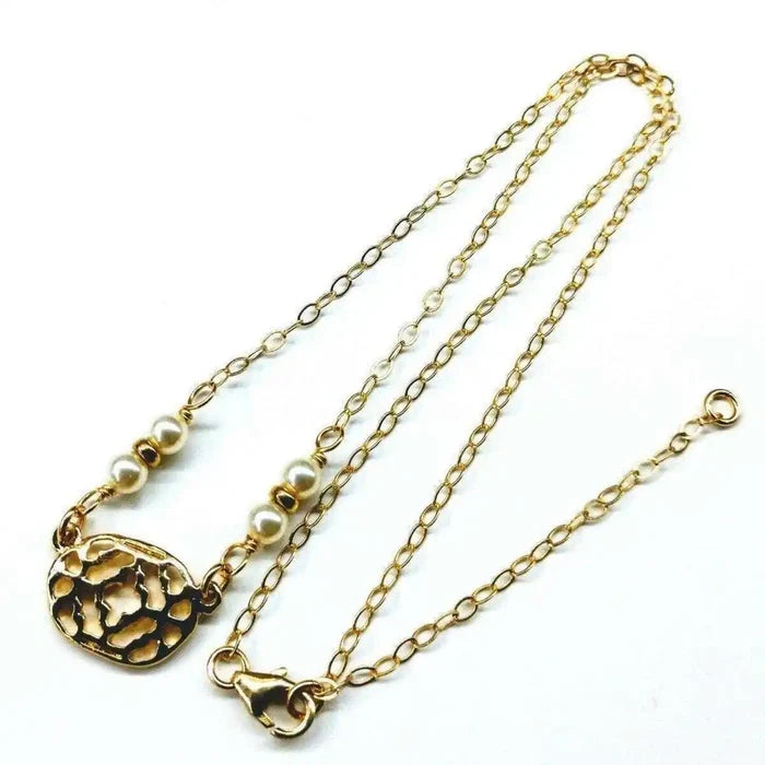 As Seen on Molly Ringwald Gold Filled Pearl Choker Necklace with a unique gold design and elegant pearls.