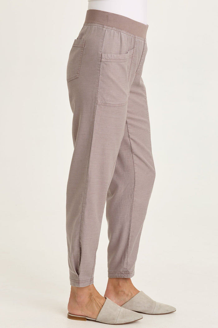Wearables Beck Twill Barrel-Style Pant