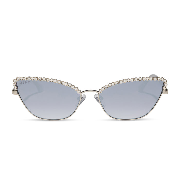 diff eyewear x disney princess featuring the cinderella 2.0 cateye sunglasses with a silver metal frame and grey gradient silver flash lenses front view