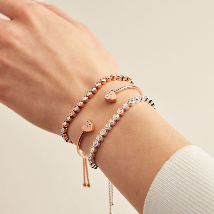 crystal-accent-heart-cuff-bracelet-AA734722SR_25521acc-58ae-410c-9808-f57271d60163