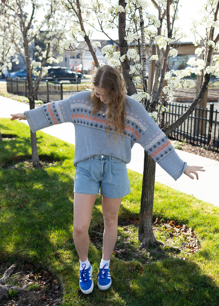 drawing hearts in the byline shorts