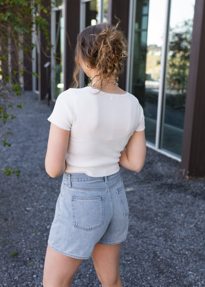 drawing hearts in the byline shorts