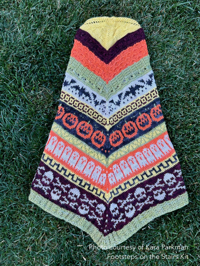 Haunted House Cowl by Tellybean Knits, Stephanie Lotven - KIT