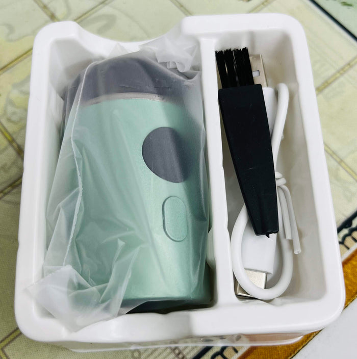Mini Travel Shaver