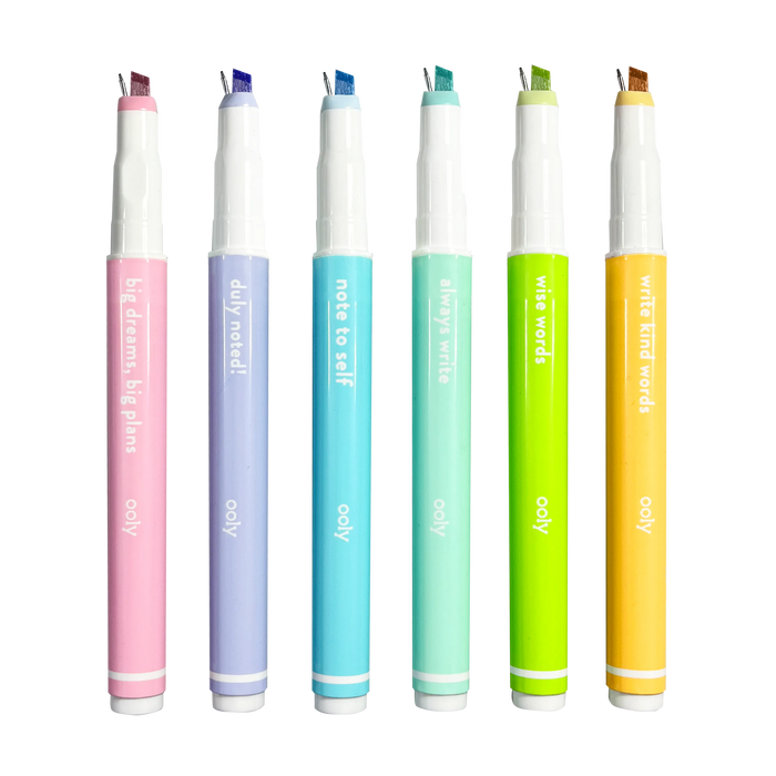 Row of uncapped OOLY Noted! 2-in-1 Micro Fine Tip Pen and Highlighters
