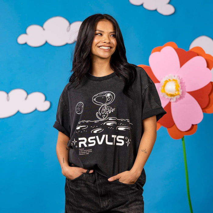 RSVLTS Peanuts Vintage T-shirt Peanuts "Moonwalk Snoopy" – Vintage Crewneck Tee Peanuts "Moonwalk Snoopy" – Vintage Crewneck Tee