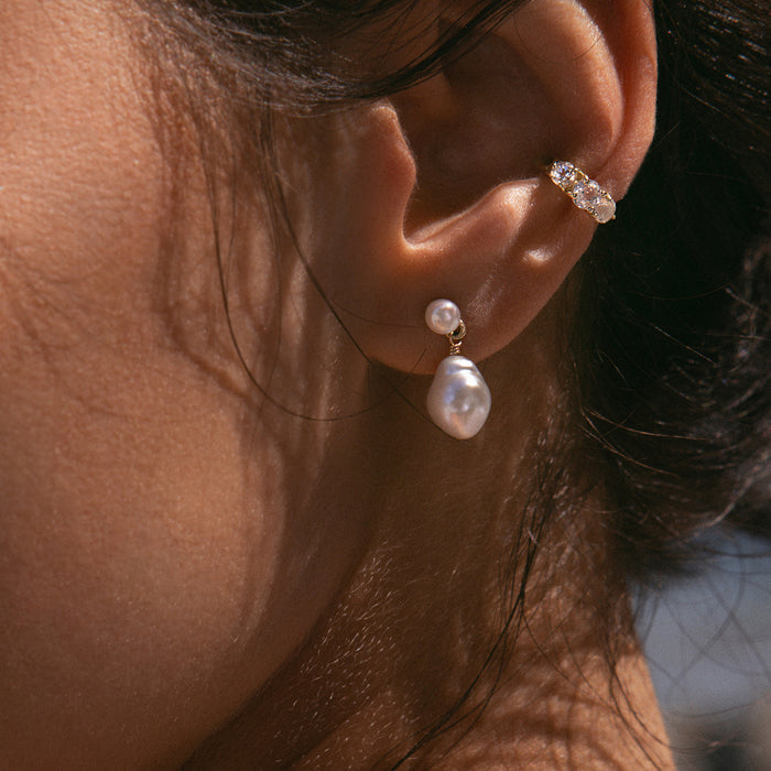 Pearl Baroque Petite Drop
