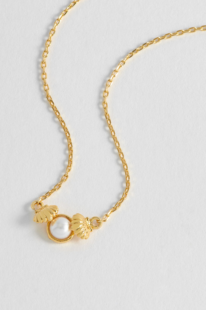 Pearl Scallop Pendant Necklace