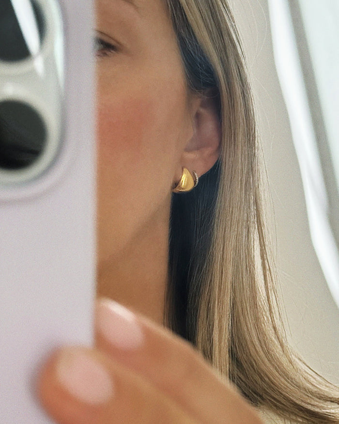 Petite Claw Hoops