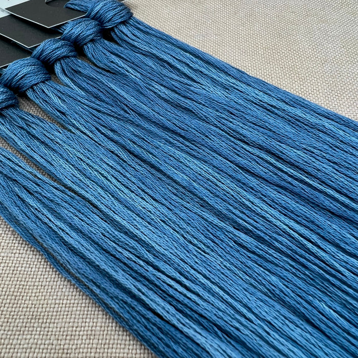 Roxy Floss Collection 8yd Duotang