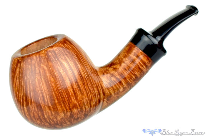 Blue Room Briars is proud to present this Sergey Cherepanov Pipe Bent Apple