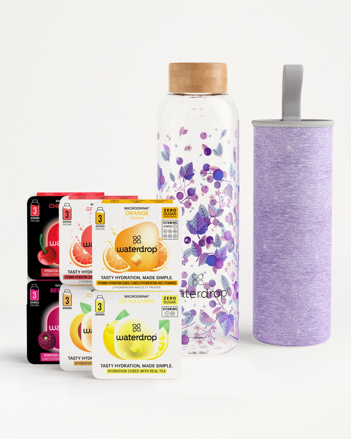 Starter Set Microdrink Glass with vitamin-infused cubes and bottle.