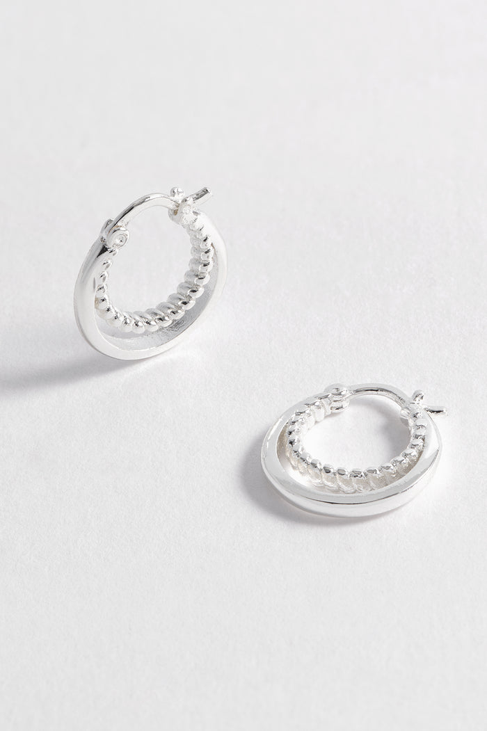 Twisted Double Hoops