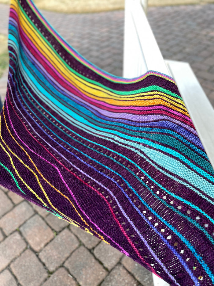 Veinticuatro Shawl Kit by Lauren Slagle (lolodidit) - KIT