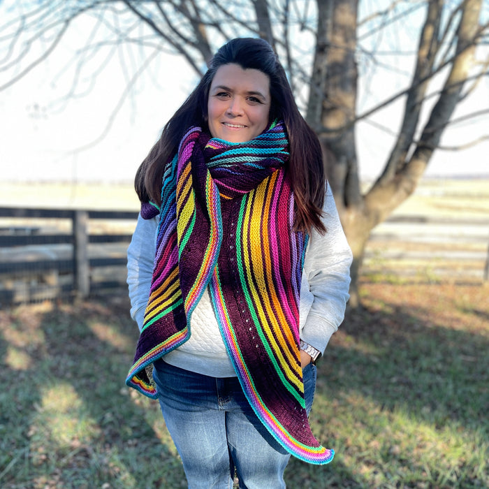 Veinticuatro Shawl Pattern by Lauren Slagle (lolodidit)